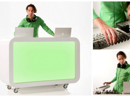 DJ Lounge: Unieke live performance met eigen werk, live instrumenten en effecten voor diverse events. 🎧