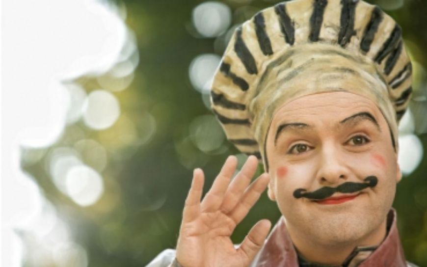 Guitige Chefkok boeken? Mobiele cateringact met heerlijke hapjes en amuses voor festivals, winkelcentra, beurzen en bedrijfsfeesten. Smaakvolle animatie en ontvangstentertainment met culinaire beleving.