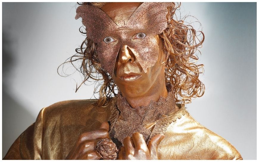 Brons Venetiaans Levend Standbeeld als stijlvolle eyecatcher op evenementen. Dit duo combineert barokke uitstraling met rustige bewegingen en is perfect voor ontvangst, beurzen en Venetiaanse thema’s.