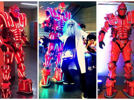 Futuristische Led Robot Red en confetti shooters: Een unieke act voor elk evenement! Boek nu voor een onvergetelijke show!