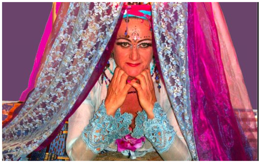 Betoverende Oosterse Dames: Ervaar deze unieke Moving Table Act met oriëntaalse gastvrijheid en culinaire magie. Boek nu voor uw betoverende evenement!