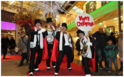 Dit Dickens Dixieland Orkest speelt een voor iedereen herkenbaar repertoire in dixie-stijl. Boek nu!