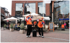 Dit Oranje Dixieland Orkest speelt een voor iedereen herkenbaar repertoire in dixie-stijl. Boek nu!