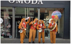 Dit Paashazen Dixieland Orkest speelt een voor iedereen herkenbaar repertoire in dixie-stijl. Boek nu!