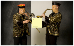 Dit Chinezen Dixieland Looporkest speelt een voor iedereen herkenbaar repertoire in dixie-stijl. Boek nu!