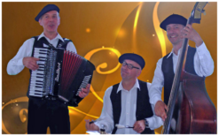 Betoverend Frans Chansons Duo: Accordeonist en Gitarist brengen romantiek en gezelligheid. Ideaal voor ontvangst en mobiele acts. 🎶🇫🇷