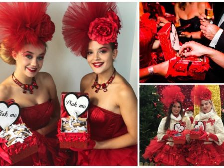 Laat uw evenement stralen met onze Complimenten Girls Modellen! Oprechte vreugde en positiviteit voor elke gelegenheid. Contacteer ons vandaag nog voor een magische ervaring!