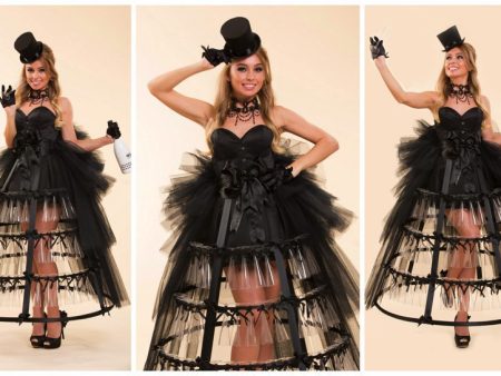 Stijlvolle Champagne / Prosecco Girls Zwart voor Betoverende Evenementen! Trakteer gasten op klasse en smaak. Boek nu voor onvergetelijke allure.
