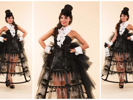 Stijlvolle Champagne / Prosecco Girls Zwart Wit voor Elegante Events! 🖤🥂 Trakteer op klasse en charme. Boek nu voor onvergetelijke sfeer.