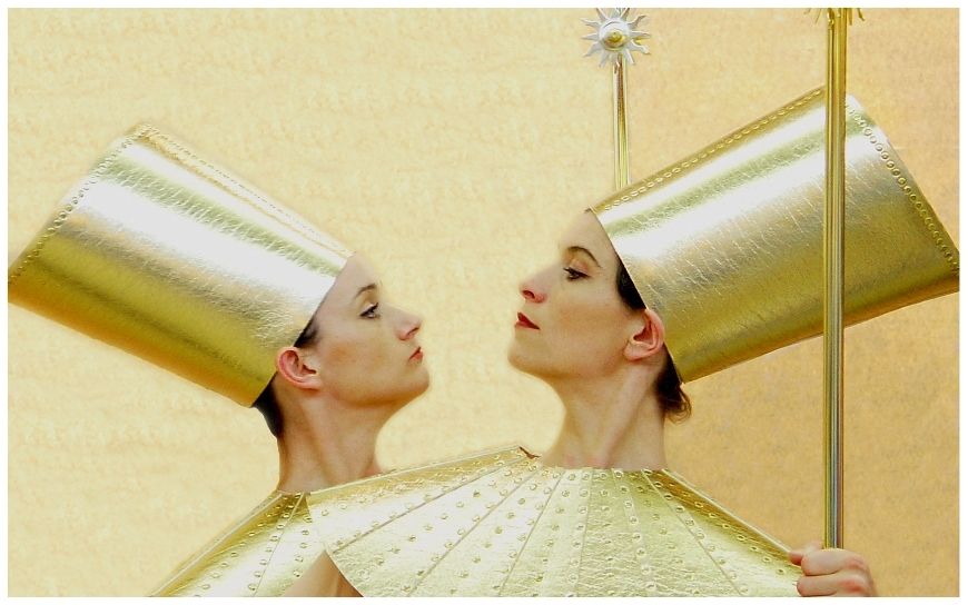 Egyptische Beelden Levend Standbeeld zorgen voor een statige entree op evenementen. Met gouden uitstraling en rustige houding brengen zij de sfeer van het oude Egypte tot leven bij ontvangst, beurzen.