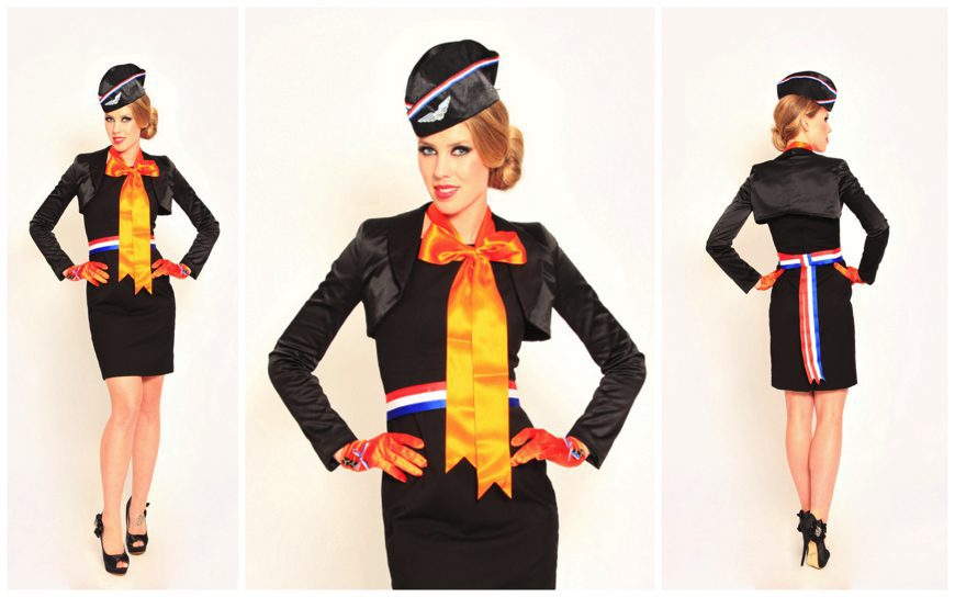Dutch Black Stewardessen: Elegantie en dynamische promotie voor uw evenement. Ontvang gasten met flair!