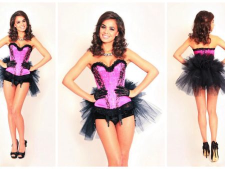 Betoverend entertainment: "Roze Zwart Girls" verwelkomen uw gasten met flair en charme. Boek nu voor een onvergetelijke event-ervaring!