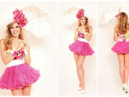 Verwelkom uw gasten met flair: "Pink Flower Girls" creëren een warme sfeer en betovering voor uw event. Boek nu voor een onvergetelijke ervaring!