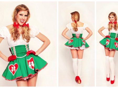 Betoverende Tiroler Girls verwelkomen met warme glimlach en professionele flair. Perfect voor elk evenement. Boek nu en maak indruk!"