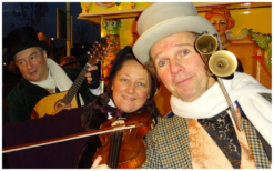 Boek het veelzijdige Dickens Muzikanten Ensemble voor betoverende kerstklanken! Solo, duo, trio, of kwartet. Flexibele speeltijden. Maak uw evenement magisch!