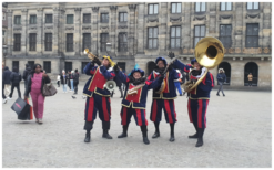 Boek het Pieten Dixieland Looporkest voor een onvergetelijk evenement. Breed repertoire, flexibele bezetting. Swingend of ontspannen, het perfecte geluid voor uw feest!