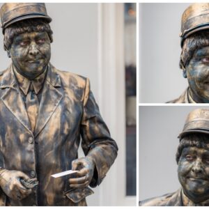 Kaartjesknipper Levend Standbeeld huren? Interactieve ontvangst act met echte tickets voor beurs, festival, winkelcentrum of jubileum. Speels, nostalgisch en een originele blikvanger.