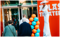 Ontvang uw gasten in stijl met Mr & Miss White Steltenlopers. Elegant, stijlvol en perfect voor elk evenement. Boek nu voor een onvergetelijke ontvangst!
