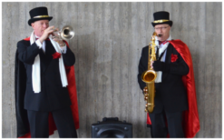 Boek het Dickens Dixieland Looporkest voor een onvergetelijk evenement. Breed repertoire, flexibele bezetting. Swingend of ontspannen, het perfecte geluid voor uw feest!