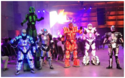 Futuristische Groep Robots met confetti shooters: Een unieke act voor elk evenement! Boek nu voor een onvergetelijke show!