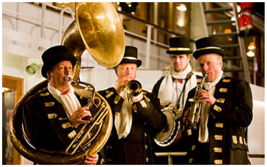 Boek het Gala Ceremonieel Dixieland Looporkest voor een onvergetelijk evenement. Breed repertoire, flexibele bezetting. Swingend of ontspannen, het perfecte geluid voor uw feest!