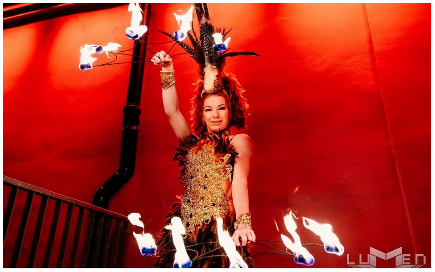 Verrijk uw feest met sensuele Vuurdanseressen: van sexy dansen tot vuurspektakel! Perfect voor themafeesten!