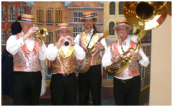 Boek het Hollands Chique Dixieland Looporkestvoor een onvergetelijk evenement. Breed repertoire, flexibele bezetting. Swingend of ontspannen, het perfecte geluid voor uw feest!