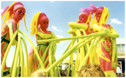 Boek Fluor Steltenlopers voor magisch en fluorescerend entertainment. Perfect voor festivals, night events en blacklight feesten. Kleurrijk, mysterieus en opvallend!”