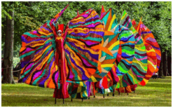 Ervaar betoverende kleurendans met Colours Steltenlopers. Levendige kostuums en ritmische muziek creëren een visueel spektakel voor elk evenement!