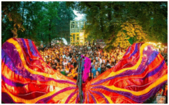 Ervaar betoverende kleurendans met Colours Steltenlopers. Levendige kostuums en ritmische muziek creëren een visueel spektakel voor elk evenement!