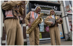 Boek het Paashazen Dixieland Looporkest voor een onvergetelijk evenement. Breed repertoire, flexibele bezetting. Swingend of ontspannen, het perfecte geluid voor uw feest!