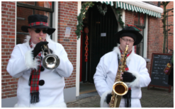 Boek het Sneeuwmannen Dixieland Looporkest voor een onvergetelijk evenement. Breed repertoire, flexibele bezetting. Swingend of ontspannen, het perfecte geluid voor uw feest!