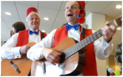 Beleef muzikale veelzijdigheid met de Hollandse Muzikanten. Boek nu voor feestmuziek, ongedwongen gezelligheid en een oergezellige sfeer!