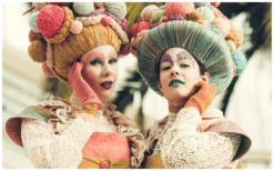 Laat de magie van de Creatieve Zusjes Steltenlopers niet aan je voorbijgaan. Reserveer ze direct voor een betoverende elegantie die jouw evenement verrijkt en onvergetelijk maakt.