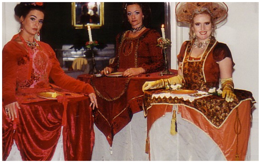 Ervaar koninklijke elegantie met Klassieke Adellijke Tafeldames: mobiele finesse voor culinaire verwennerij. Boek nu voor vorstelijk entertainment!